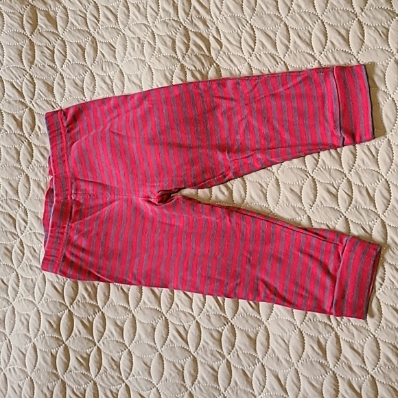 ♡ Carter's TOO CUTE 2pc Valentines Set - Picture 3 of 9